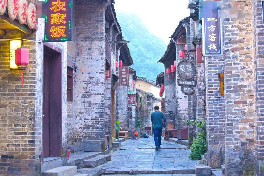彩虹轨迹